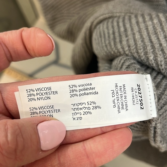 Black Tape sweater dress, excellent condition, no flaws - Picture 8 of 8